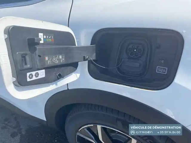 Citroën C4 e- 136 ch automatique — photo 60