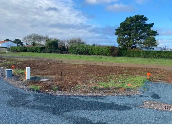 Terrain 450 m²
