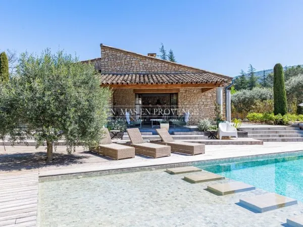 Villa 253 m²