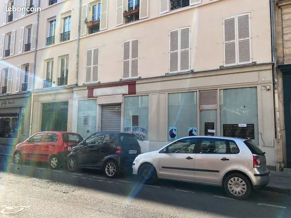 Local commercial 232 m² Paris