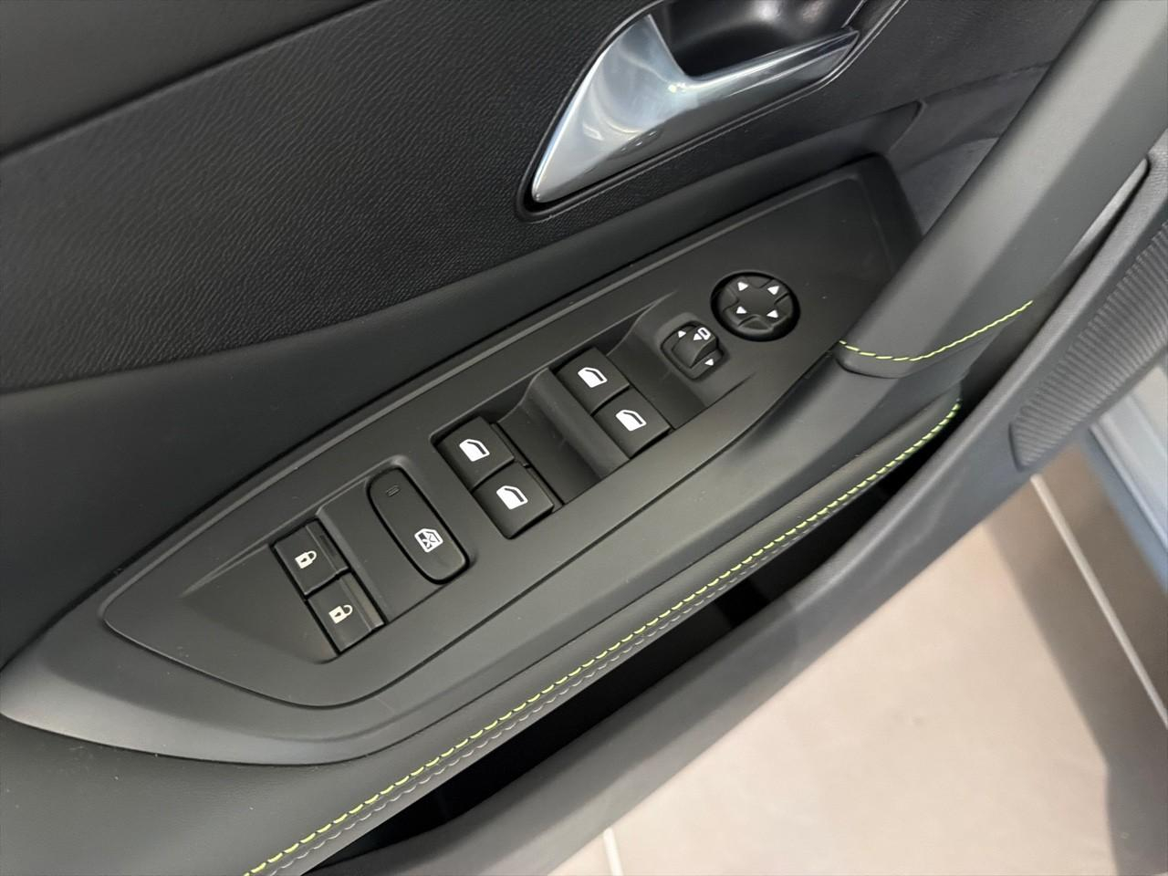 Peugeot 408 plug-in hybrid 240ch gt exclusive e-dcs7 — photo 12
