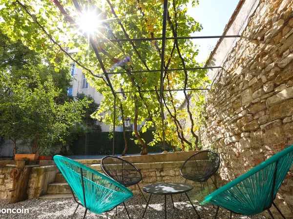 Appartement Nancy vieille ville avec jardin