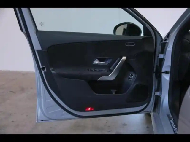 Mercedes Classe A 250 e 160+102ch amg line 8g-dct 8cv — photo 22