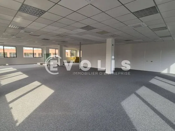 Bureaux 632 m²
