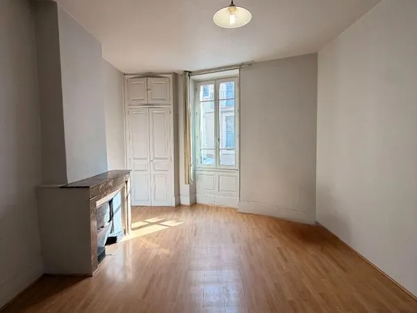 Studio 1 pièce 27 m²