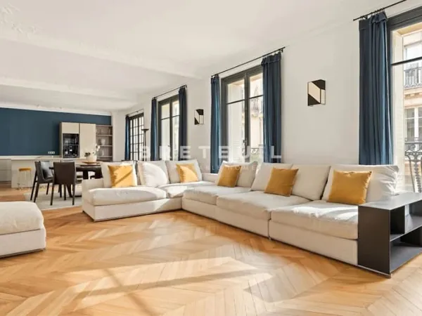 Appartement 6 pièces 183 m²