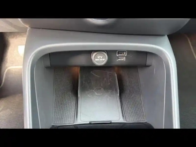 Volvo Xc40 t5 recharge 180 + 82ch plus dct 7 — photo 12