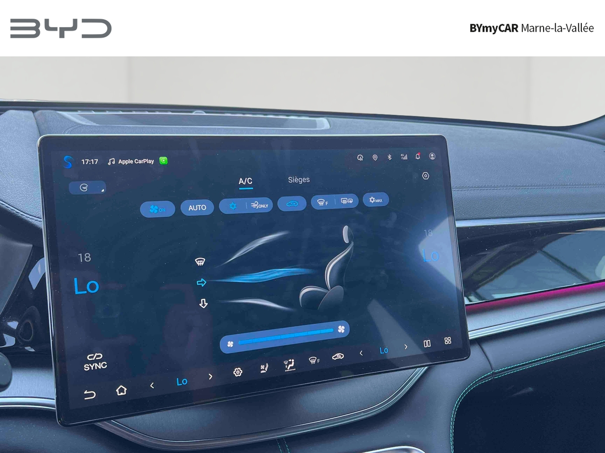 BYD Seal U 1.5l DM-i 218 ch PHEV — photo 17