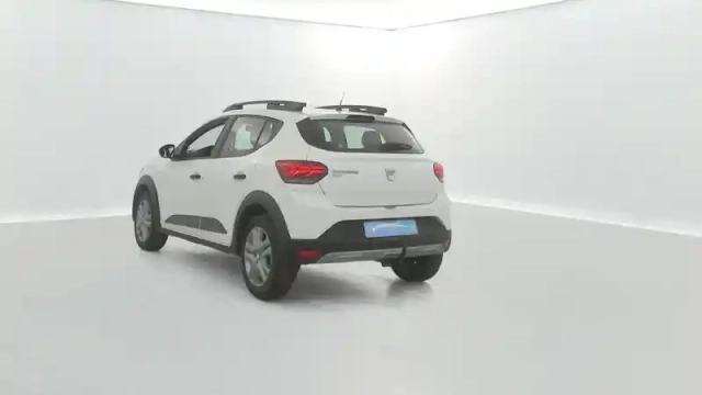 Dacia Sandero eco-g 100 — photo 12