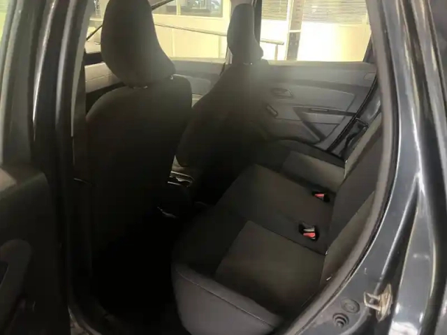 Dacia Duster blue dci 115 4x2 — photo 21