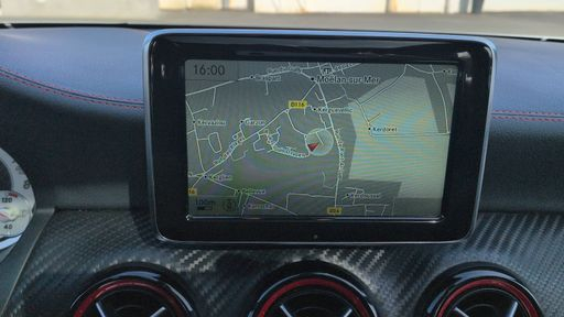 Mercedes Classe A 2.0 250 211 7G-DCT - Sport – 2015 – 123638 km – Essence – Boîte Automatique — photo 21