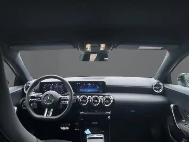 Mercedes Classe A a 180 amg line — photo 11