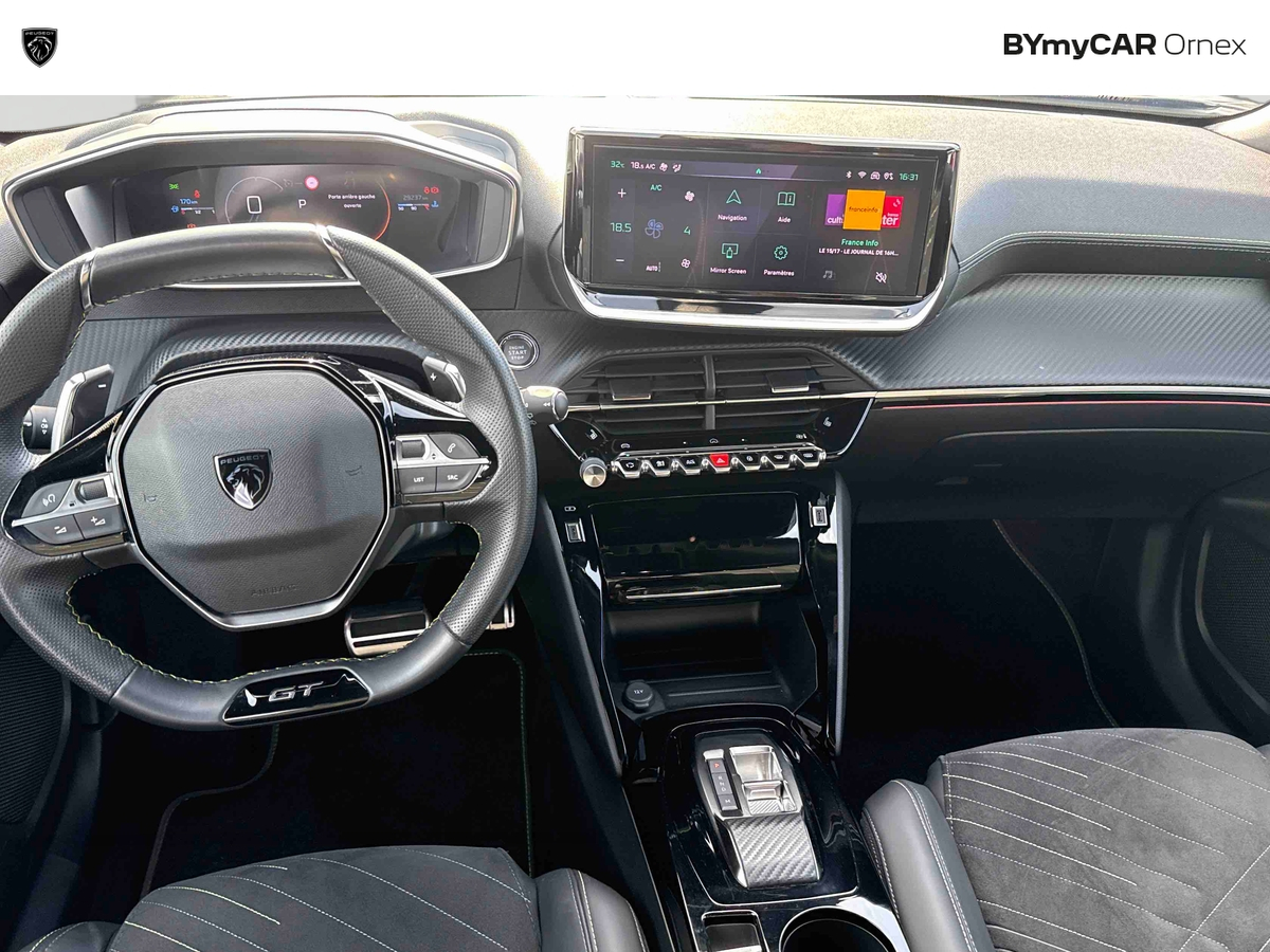 Peugeot 2008 PureTech 130 S&amp;S EAT8 — photo 9