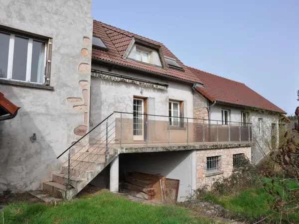 Belle maison de campagne atypique, avec 9468 m2 de terrain