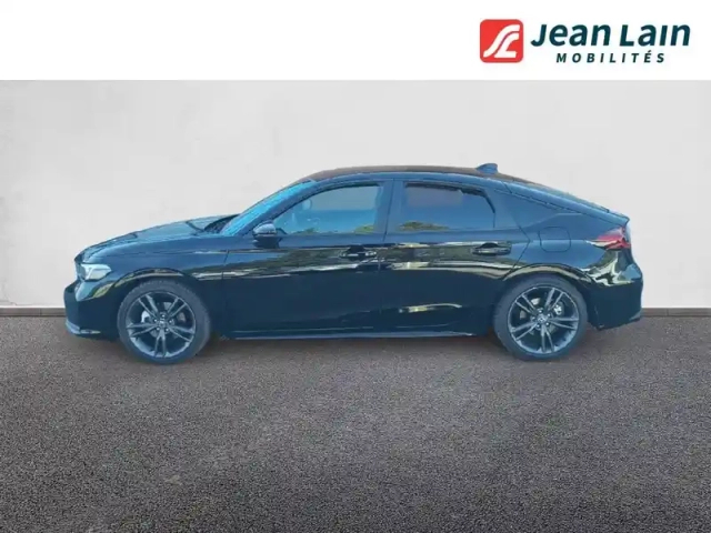 Honda Civic "e":hev 2.0 i-mmd — photo 8