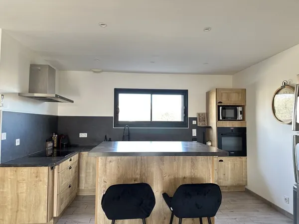 Maison de 89 m2 avec 3 chambres - Terrain de 368 m2 Saint