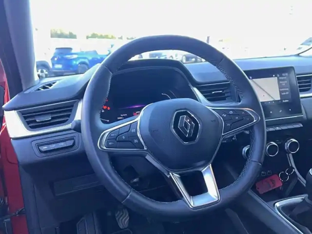 Renault Captur tce 90 — photo 18