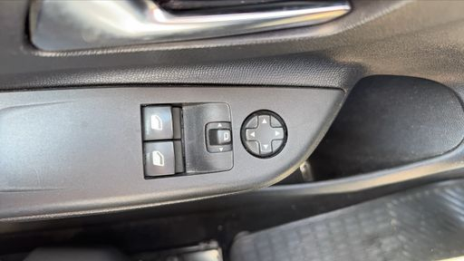 Opel Corsa 1.2 Turbo 100 - Edition – 2023 – 46530 km – Essence – Boîte Manuelle — photo 3