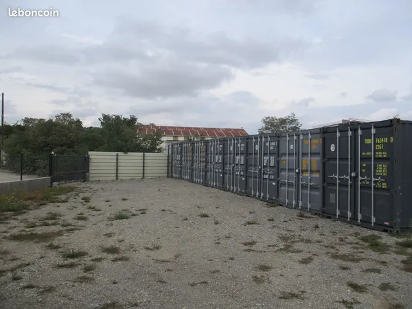 Location : box / container / stockage / garde meuble / self stockage / entrepôts