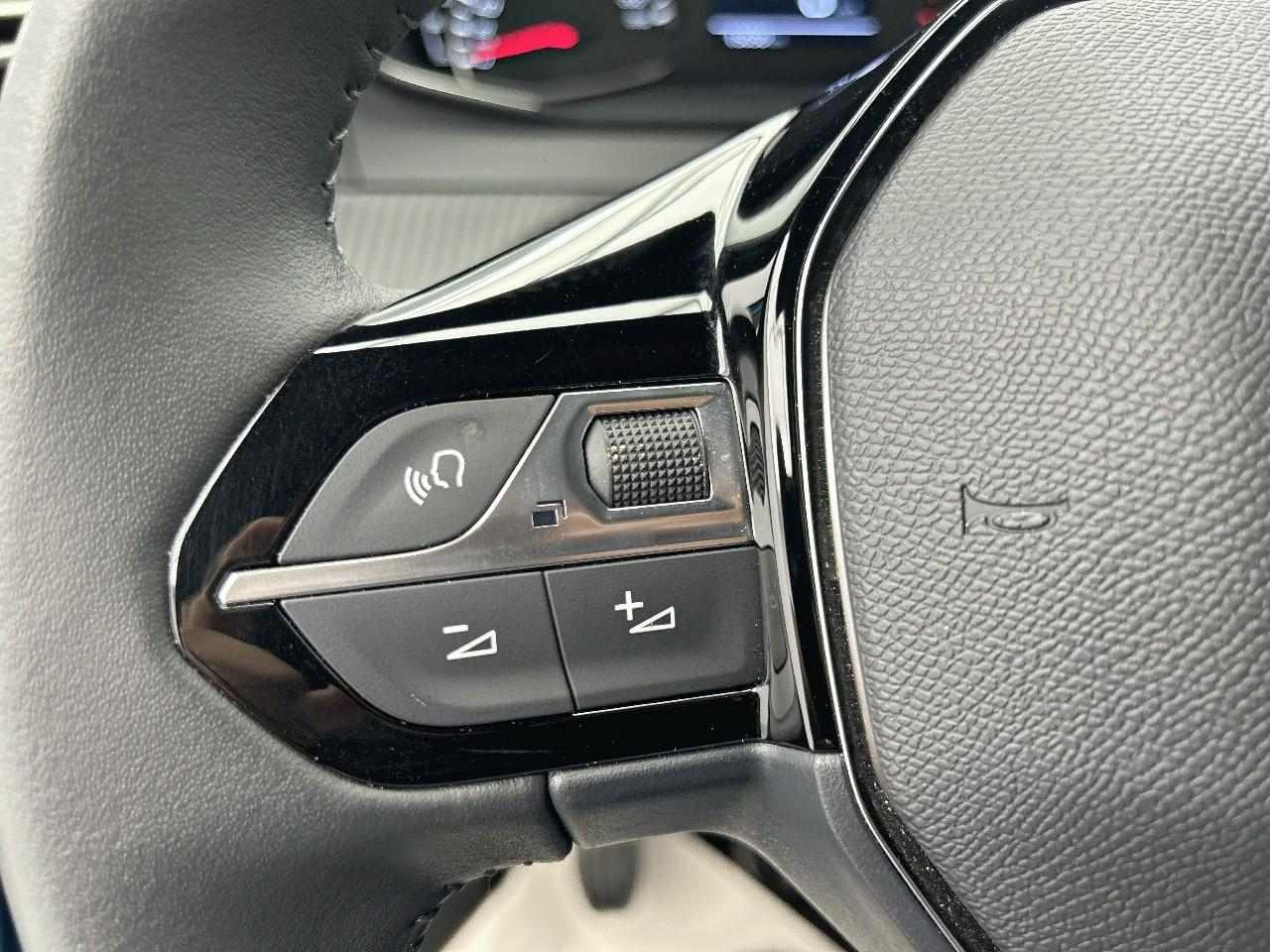 Peugeot 2008 100 s&s bvm6 style — photo 23