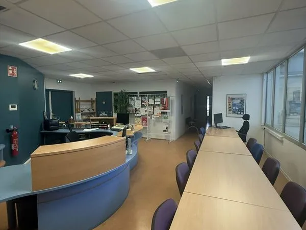 Bureaux 260 m² TULLE