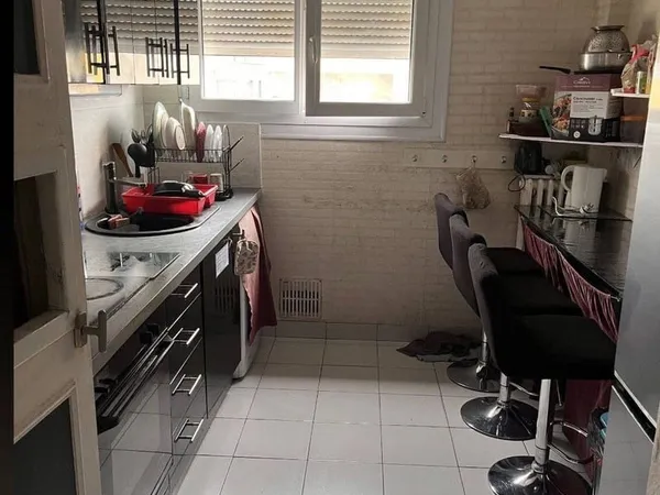 Appartement 4 pièces 12 m²