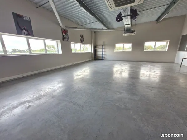 Bureaux 217 m² Vannes
