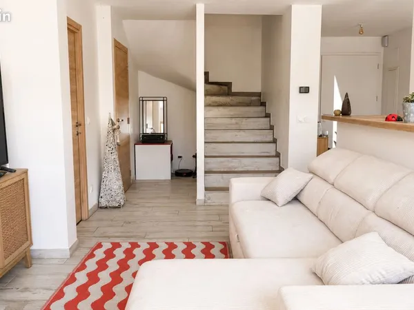 Maison neuve 112 m² - 4 chambres - 3 faces - Terrain 308 m² - Théza