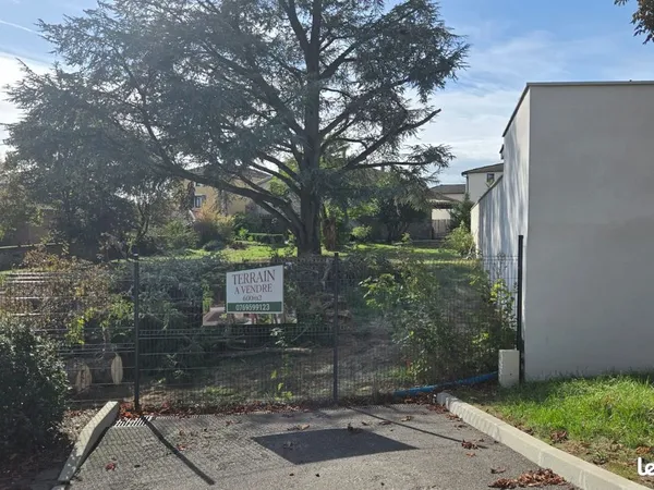 Vente terrain constructible 700M2