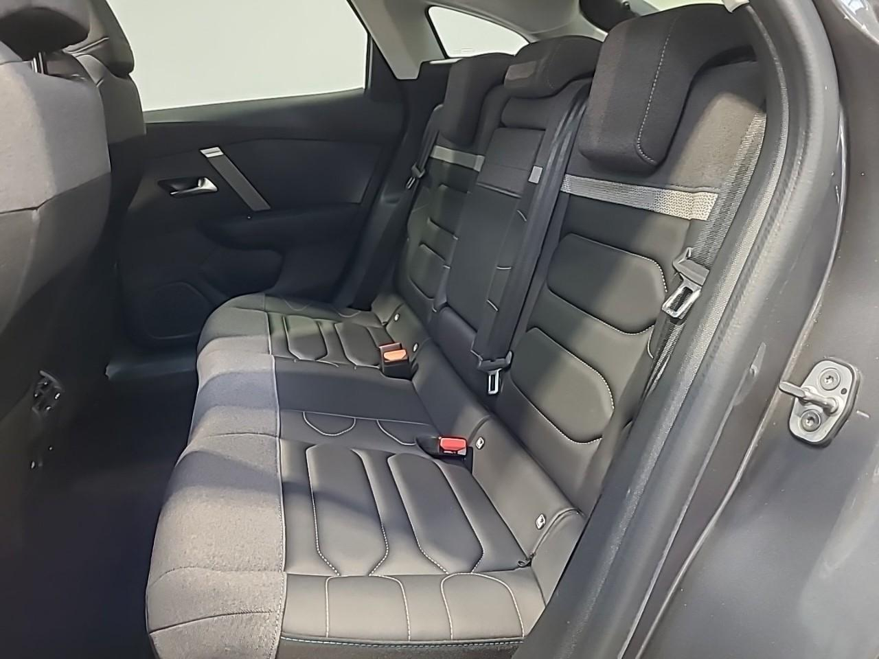 Citroën C4 puretech 130 s&s eat8 shine — photo 13