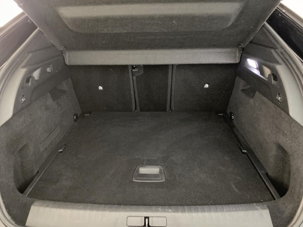 Peugeot 3008 hybrid 145 e-dcs6 gt — photo 6