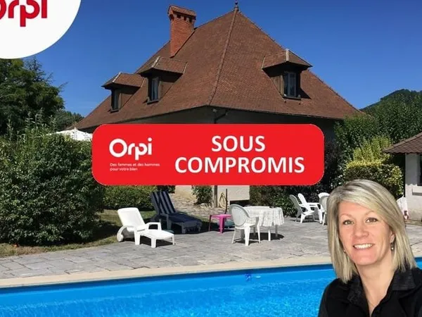 Maison 7 pièces 221 m²