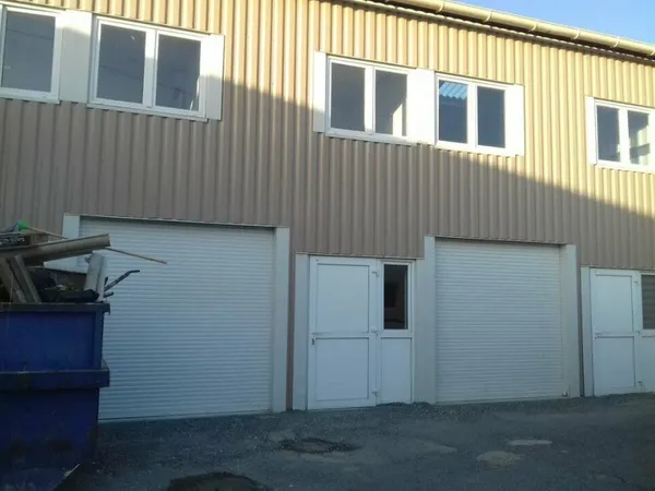 Entrepôt 240 m²