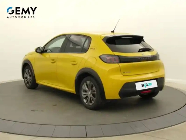 Peugeot 208 electrique 50 kwh 136ch — photo 7