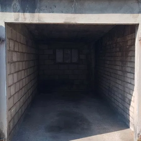 Box sécurisé 10m² rue Fortier à Troyes