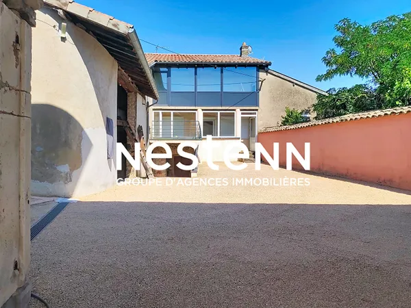 Maison Pruzilly 4 pièces 125 m2 avec Dépendances et Piscine