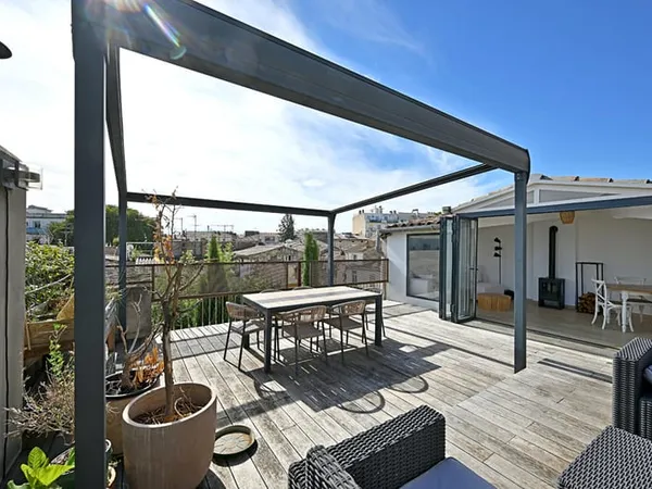 Duplex de caractère avec terrasse plein sud et garage