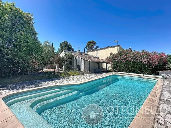 Maison de plain-pied 3 pièces 67 m²