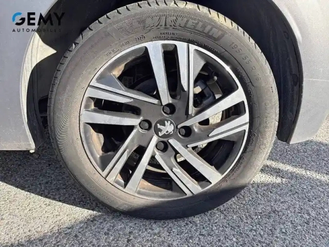 Peugeot 208 puretech 100 s&amp;s bvm6 — photo 35