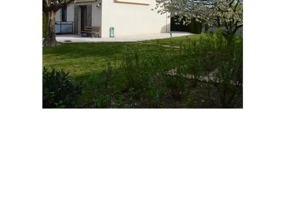 Vends maison - 240m²