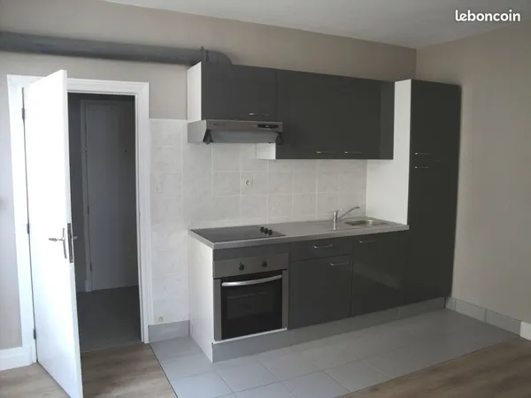 F1 bis 35m² secteur Fontgiève / Gaillard + parking