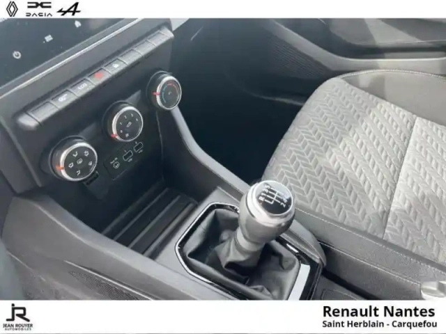 Renault Clio 1.0 tce 90ch evolution — photo 14