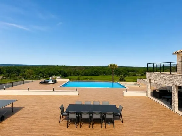 Villa de 12 pièces de 650 m² à Saint-Nexans
