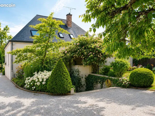 Villa 7 pièces 280 m²