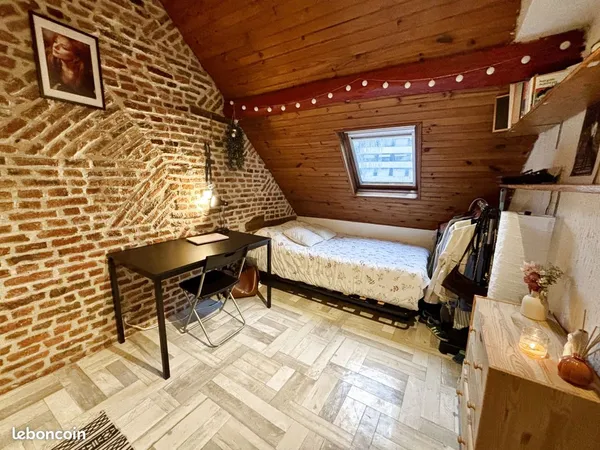 Studio 1 pièce 12 m²