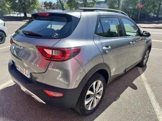 Kia Stonic 1.0 t-gdi 100 ch bvm6 active — photo 10