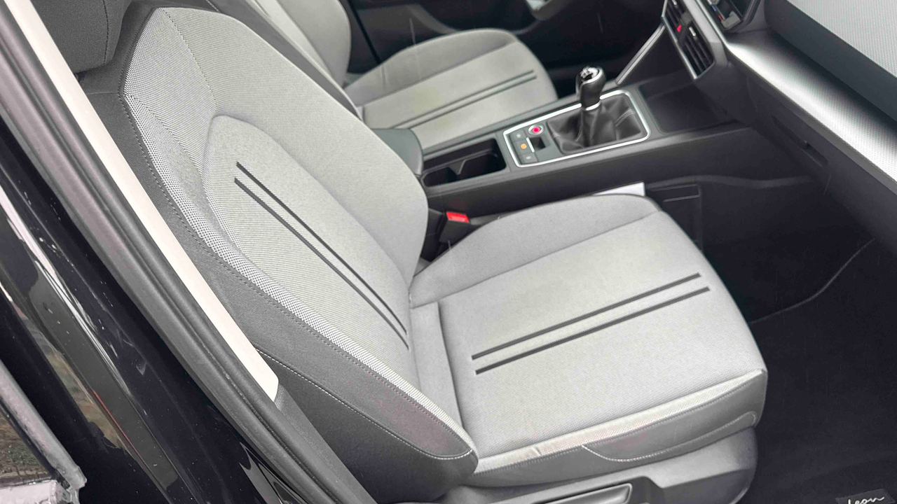 Seat Leon 1.0 TSI 110 BVM6 — photo 21