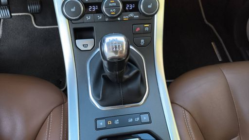 Land Rover Range Rover Evoque 2.2 TD4 150 - Prestige – 2015 – 125719 km – Diesel – Boîte Manuelle — photo 22