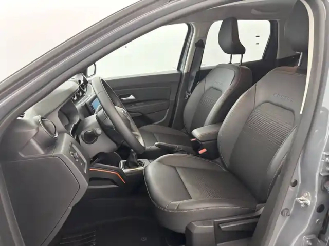 Dacia Duster eco-g 100 4x2 — photo 18
