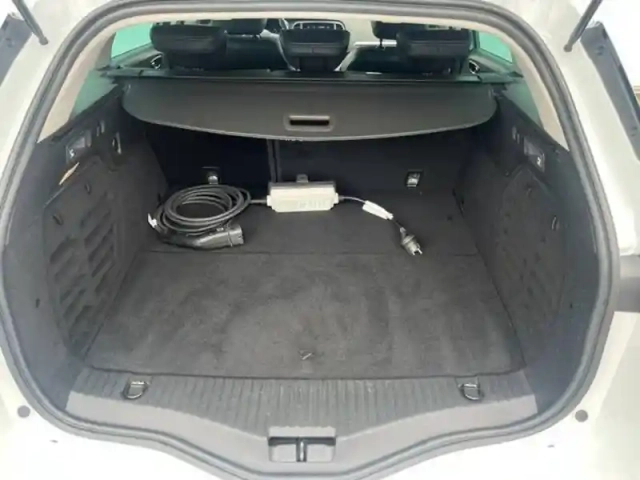 Renault Megane mégane iv estate e-tech plug-in hybride 160 — photo 27